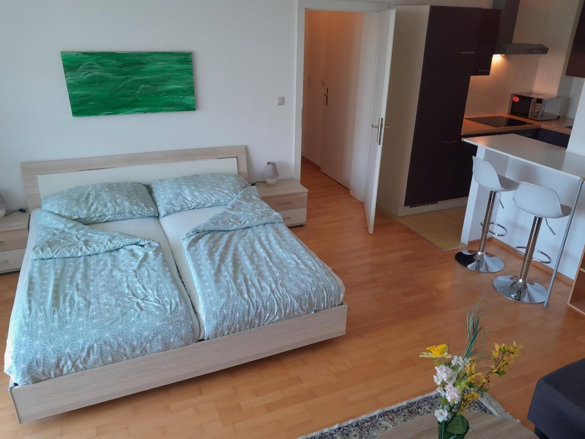 Serviced Apartment With Sunny Balcony Viena Exterior foto
